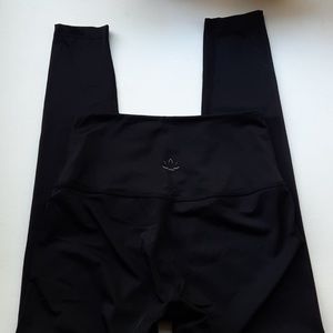 Beyond Yoga Leggings